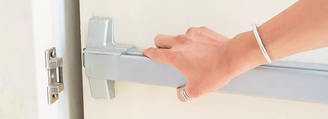 Fast and Affordable Door Panic Bar Installation in Poinciana, FL